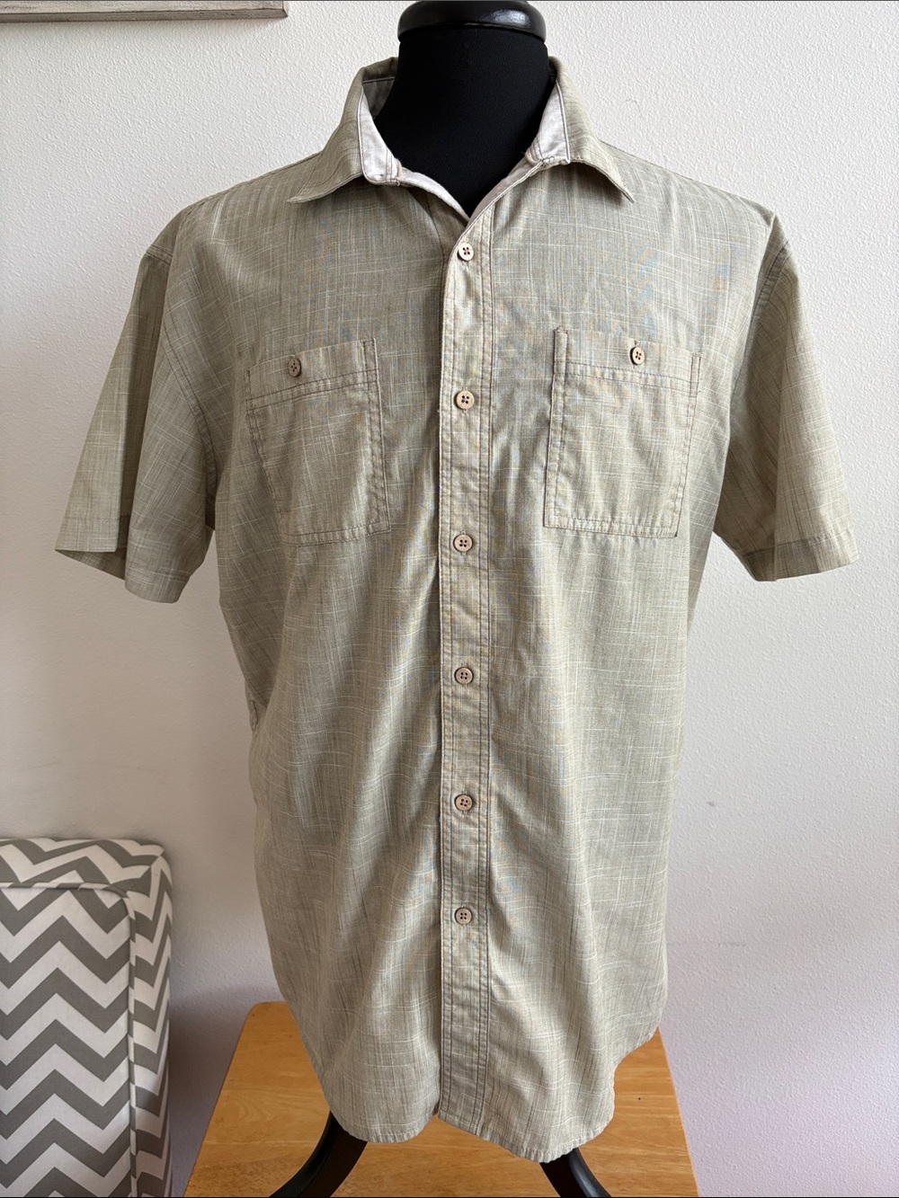 Kuhl Men's Short-Sleeve Button-Up Shirt in Tan Size XL